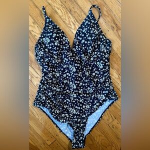 NWT Cupshe Floral One Piece Bathing Suit